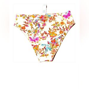 NWT Cupshe bikini bottom. Pink/ white floral. Size Large